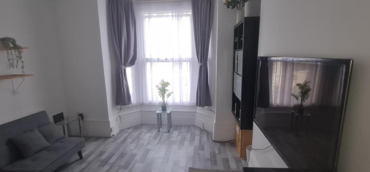 2 Bed Flat In Lambeth Apartman London Kültér fotó
